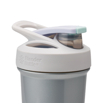 The Shaker Club - Stainless Sleek - 2ZE4